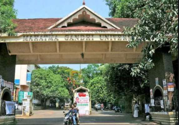 സര്‍ക്കാര്‍ നിര്‍ദേശത്തെത്തുടര്‍ന്ന് വിവാദമായ എം ജി സര്‍വകലാശാലയിലെ മാര്‍ക്ക് ദാനം റദ്ദാക്കി