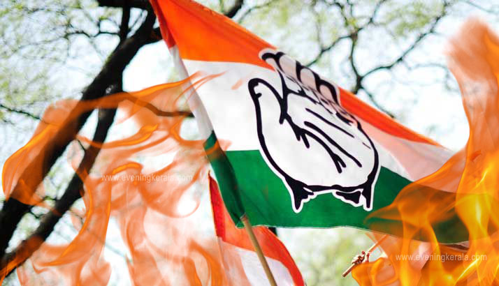 നാദാപുരത്ത് കോണ്‍ഗ്രസ് ഓഫീസിന് നേരെ ബോംബേറ്