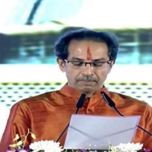 മഹാരാഷ്ട്രയുടെ പുതിയ മുഖ്യമന്ത്രിയായി ഉദ്ധവ് താക്കറേ അധികാരമേറ്റു