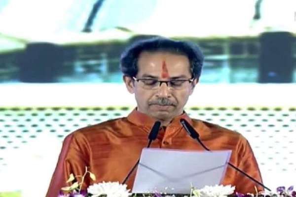 മഹാരാഷ്ട്രയുടെ പുതിയ മുഖ്യമന്ത്രിയായി ഉദ്ധവ് താക്കറേ അധികാരമേറ്റു