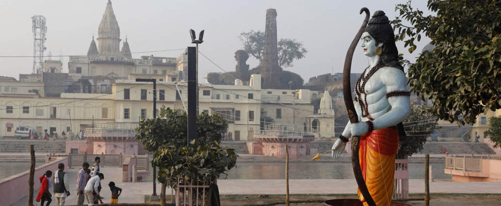 സ്വാതന്ത്ര്യദിനത്തില്‍ അയോധ്യയിലെ രാംജന്മ ഭൂമിയില്‍ പാക് ചാരസംഘടനയായ ഐഎസ്‌ഐ ഭീകരാക്രമണം ആസൂത്രണം ചെയ്യുന്നുണ്ടെന്ന് ഇന്റലിജിന്‍സ് റിപ്പോര്‍ട്ടുകള്‍