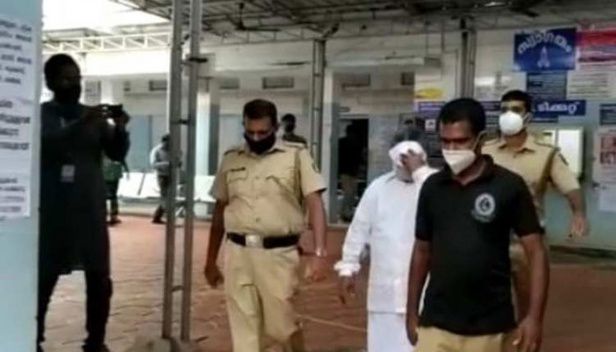 എട്ടു വയസുകാരിയെ പീഡിപ്പിച്ച മദ്രസ അദ്ധ്യാപകന് പിടിയില് എട്ടു വയസുകാരിയെ പീഡിപ്പിച്ച മദ്രസ അദ്ധ്യാപകന് പിടിയില്