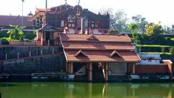 തലശ്ശേരിയിലെ പ്രസിദ്ധമായ തിരുവങ്ങാട് ശ്രീരാമസ്വാമി ക്ഷേത്രത്തില്‍ മോഷണം
