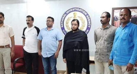 സ്വപ്ന സുരേഷും സന്ദീപ് നായരുമായി വരുന്ന വാഹനത്തിന്റെ ടയർ പഞ്ചറായി ; മറ്റൊരു കാറിൽ പ്രതികളുമായി  എൻഐഎ സംഘം  കൊച്ചിയിലേക്ക്