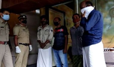 തെരുവില്‍ കച്ചവടം നടത്തുന്നവരുടെ തുണിത്തരങ്ങള്‍ മോഷ്ടിച്ച്‌ വില്‍പ്പന ; കോഴിക്കോട്ട് നാലംഗ സംഘം അറസ്റ്റില്‍