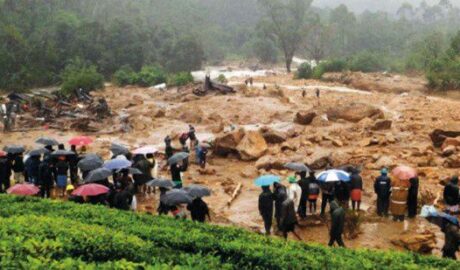രാജമലയില്‍ ഇന്നലെയുണ്ടായ മണ്ണിടിച്ചിലില്‍ കാണാതായവരില്‍ അഞ്ച് പേരുടെ കൂടി മൃതദേഹങ്ങള്‍ കൂടി കണ്ടെത്തി” മണ്ണിനടിയില്‍ ഇനിയും 49 പേര്‍