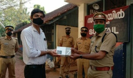 ഡോ. ബോബി ചെമ്മണൂർ ടാബ്‌ലെറ്റുകൾ നൽകി; ജയിലിൽ കഴിയുന്നവർക്ക് ഇനി വീട്ടുകാരെ കാണാം