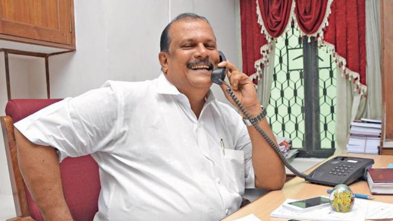 പി.സി.ജോർജ് എം.എൽ.എ. ആരംഭിച്ച ‘പൂഞ്ഞാർ തൊഴിൽവീഥി’ക്ക് വമ്പൻ ജനപിന്തുണ പി.സി.ജോർജ് എം.എൽ.എ. ആരംഭിച്ച ‘പൂഞ്ഞാർ തൊഴിൽവീഥി’ക്ക് വമ്പൻ ജനപിന്തുണ