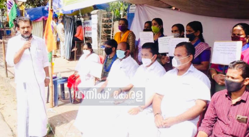 കോവിഡ് സമയത്ത് ജോലിചെയ്ത ശുചീകരണ തൊഴിലാളികളോട് ആരോഗ്യവകുപ്പ് നീതിപുലർത്തണം ; സമരം 10-ാം ദിവസം