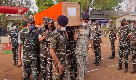ഛത്തീ​സ്ഗ​ഡി​ലെ ന​ക്സ​ല്‍ ആ​ക്ര​മ​ണ​ത്തി​ല്‍ ന​ടു​ങ്ങി രാ​ജ്യം; 22 ജ​വാ​ന്മാ​ര്‍​ക്ക് വീ​ര​മൃ​ത്യു
