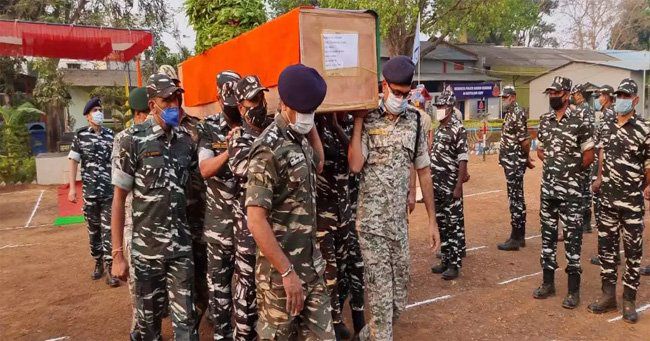 ഛത്തീസ്ഗഡിലെ നക്സല് ആക്രമണത്തില് നടുങ്ങി രാജ്യം; 22 ജവാന്മാര്ക്ക് വീരമൃത്യു ഛത്തീസ്ഗഡിലെ നക്സല് ആക്രമണത്തില് നടുങ്ങി രാജ്യം; 22 ജവാന്മാര്ക്ക് വീരമൃത്യു