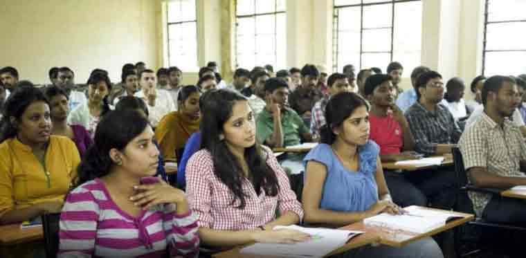 സംസ്ഥാനത്തെ കോളേജുകൾ ഒക്ടോബർ 4 ന് തുറക്കും, സർക്കാർ ഉത്തരവിറക്കി സംസ്ഥാനത്തെ കോളേജുകൾ ഒക്ടോബർ 4 ന് തുറക്കും, സർക്കാർ ഉത്തരവിറക്കി