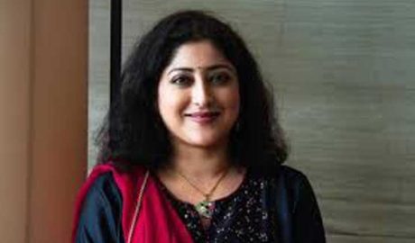 അൻപത്തിരണ്ടാം വയസിൽ വിവാഹിതയാകാൻ ഒരുങ്ങി ലക്ഷ്മി ഗോപാലസ്വാമി