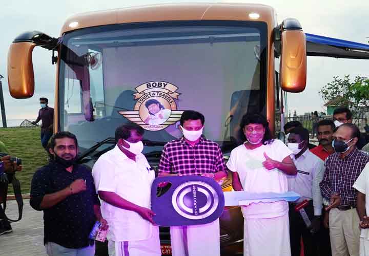 കേരളം കാണാന്‍ ഇനി ബോബി ചെമ്മണൂരിന്റെ’കേരവാന്‍’