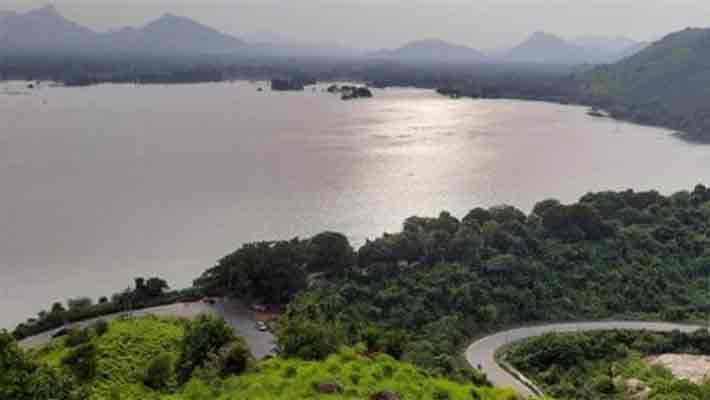 500 വര്‍ഷം പഴക്കമുള്ള ഡാമില്‍ വിള്ളല്‍; മുള്‍ മുനയില്‍ കിഴക്കന്‍ ആന്ധ്ര