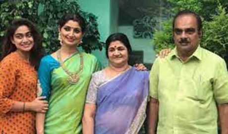 നടി ദിവ്യ ഉണ്ണിയുടെ അച്ഛൻ അന്തരിച്ചു