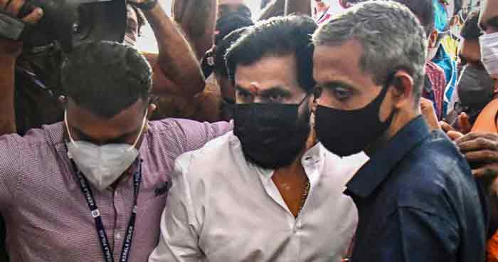 ഗൂഢാലോചനാ കേസ്; ദിലീപിന്റെ മുൻകൂർ ജാമ്യാപേക്ഷ ബുധനാഴ്ചയിലേയ്‌ക്ക് മാറ്റി