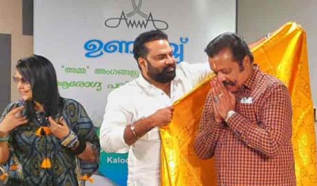 അമ്മയിലെ  ചാണകമാണോ സുരേഷ് ഗോപി ; പരിഹസിച്ചവരോട് സ്വന്തം അനുഭവം പറഞ്ഞ് ടിനി ടോം