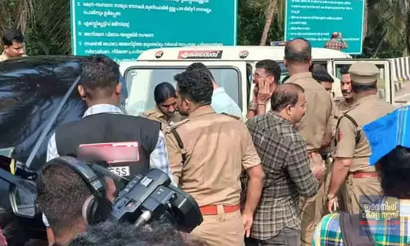കോഴിക്കോട് പന്തീരങ്കാവിൽ 3 കോടിയുടെ രാസലഹരിയുമായി യുവാവും യുവതിയും പിടിയിൽ