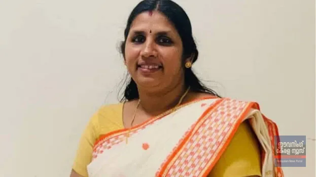 വയനാട്ടിൽ  ബൈക്ക് യാത്രക്കാരായ ദമ്പതികളെ കാട്ടാന ആക്രമിച്ചു ; യുവതി മരിച്ചു; ഭർത്താവിന് പരിക്ക്