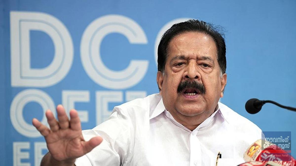 രമേശ് ചെന്നിത്തല ആഭ്യന്തരമന്ത്രി സ്ഥാനത്തേക്ക്? വിശ്വസ്തർക്ക് വേണ്ടിയും സമ്മർദ്ദം രമേശ് ചെന്നിത്തല ആഭ്യന്തരമന്ത്രി സ്ഥാനത്തേക്ക്? വിശ്വസ്തർക്ക് വേണ്ടിയും സമ്മർദ്ദം