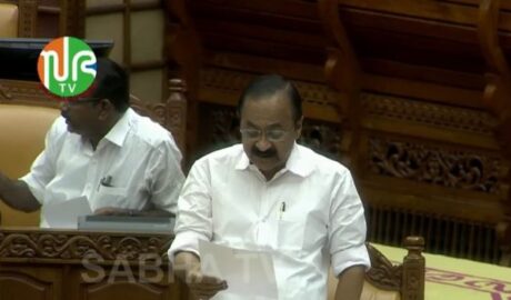 സാമ്പത്തിക ധവളപത്രം പുറത്തിറക്കി യുഡിഎഫ് സർക്കാ‌ർ; നിയമസഭയിൽ ഭരണ-പ്രതിപക്ഷ വാക്പോര്