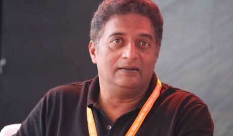 3 സംസ്ഥാനങ്ങളിലായി 4 വോട്ടർ ഐഡി; നടൻ പ്രകാശ് രാജിന് ജാമ്യമില്ലാ വാറന്റ്
