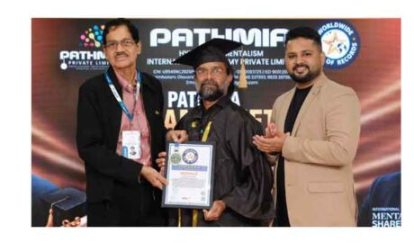 രാമനാട്ടുകര സ്വദേശിക്ക് വേൾഡ് വൈഡ് ബുക്ക് ഓഫ് റെക്കോർഡ്സിന്റെ ഇരട്ട നേട്ടം